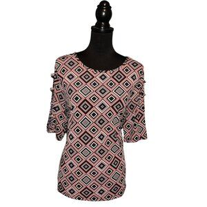 Geometric Diamond Cutout Tunic Top